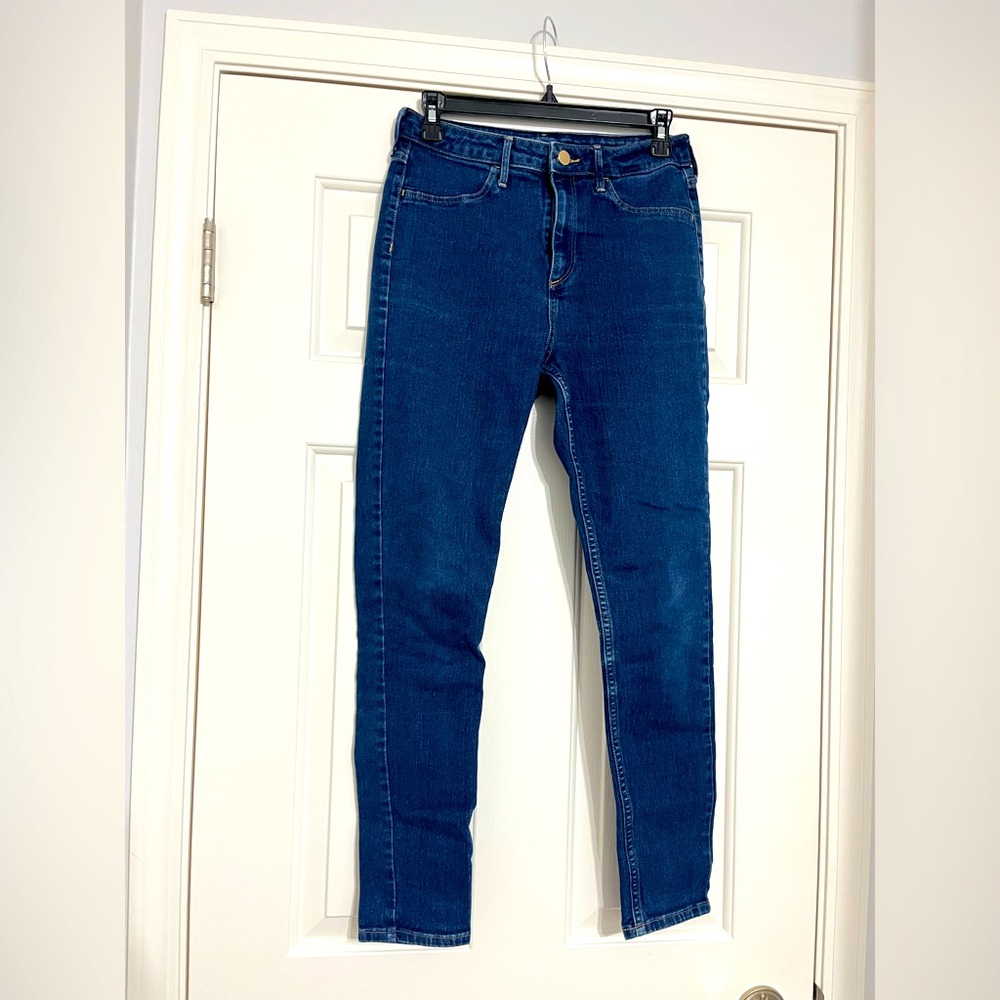 Like new blue jeans skinny style